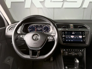 Внедорожник Volkswagen Tiguan 2018 года, 2990000 рублей, Нижневартовск