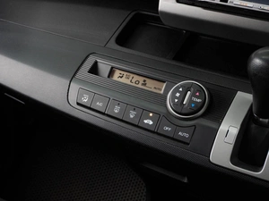 Минивэн Honda Freed 2010 года, 1260000 рублей, Тюмень