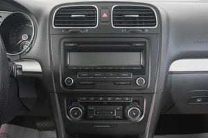Хетчбэк Volkswagen Golf 2009 года, 799000 рублей, Кемерово