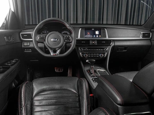 Седан Kia Optima 2017 года, 1929000 рублей, Тюмень