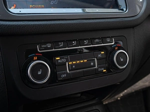 Внедорожник Volkswagen Tiguan 2011 года, 1395000 рублей, Краснодар