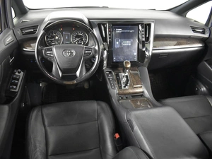 Минивэн Toyota Alphard 2019 года, 3949900 рублей, Казань