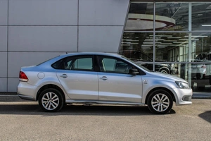 Седан Volkswagen Polo 2013 года, 630000 рублей, Ярославль