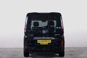 Минивэн Honda Stepwgn Spada 2017 года, 2009000 рублей, Томск