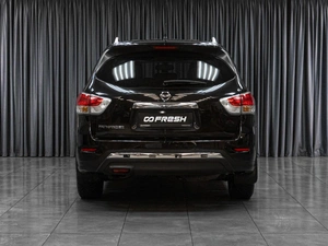 Внедорожник Nissan Pathfinder 2016 года, 2889000 рублей, Тюмень