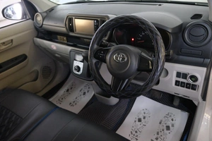 Хетчбэк Toyota Passo 2015 года, 919000 рублей, Омск