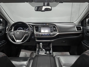 Внедорожник Toyota Highlander 2014 года, 2770000 рублей, Красноярск