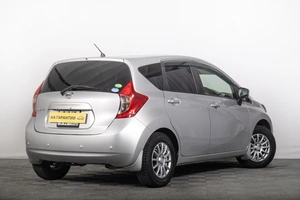 Хетчбэк Nissan Note 2016 года, 899000 рублей, Томск