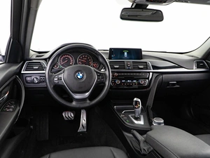 Седан BMW 3 серия 2018 года, 1849999 рублей, Москва