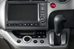 Минивэн Honda Stream 2011 года, 1089000 рублей, Челябинск