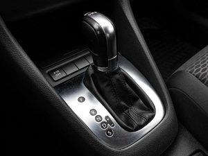 Хетчбэк Volkswagen Golf 2011 года, 1260000 рублей, Краснодар