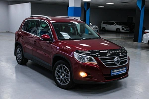 Внедорожник Volkswagen Tiguan 2010 года, 1248000 рублей, Солонцы