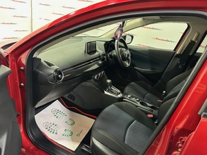 Хетчбэк Mazda Demio 2015 года, 1050000 рублей, Красноярск