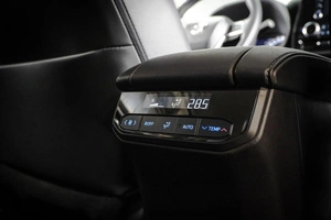 Внедорожник Toyota Highlander 2022 года, 7480000 рублей, Тюмень