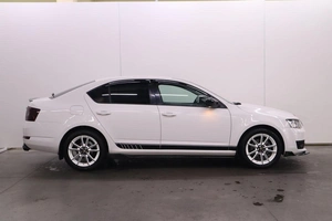Седан Skoda Octavia 2013 года, 1100000 рублей, Брянск