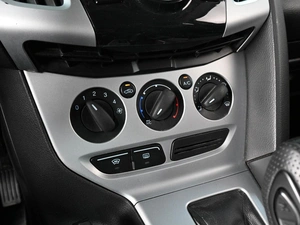 Седан Ford Focus 2011 года, 849000 рублей, Ростов-на-Дону