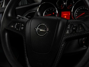 Хетчбэк Opel Astra GTC 2014 года, 929000 рублей, Тюмень