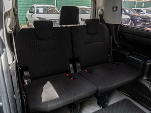 Минивэн Toyota Voxy 2017 года, 1750000 рублей, Краснодар