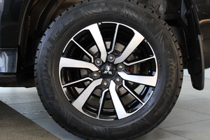 Внедорожник Mitsubishi Pajero Sport 2018 года, 3039000 рублей, Красноярск