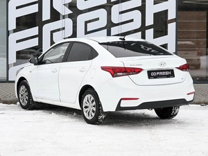 Седан Hyundai Solaris 2018 года, 870000 рублей, Волгоград