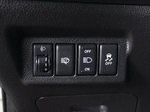 Внедорожник Nissan X-Trail 2011 года, 1275000 рублей, Омск