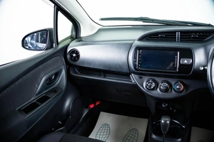 Хетчбэк Toyota Vitz 2017 года, 999000 рублей, Пермь