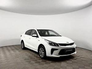 Седан Kia Rio 2018 года, 809900 рублей, Казань