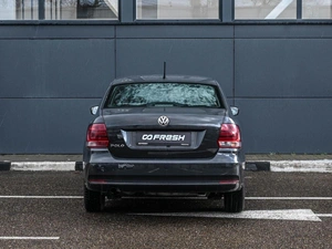 Седан Volkswagen Polo 2016 года, 974000 рублей, Кирилловка