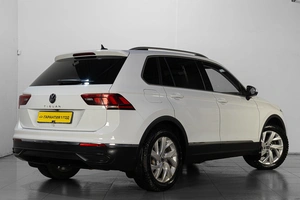 Внедорожник Volkswagen Tiguan 2020 года, 1999000 рублей, Челябинск