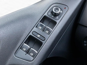 Внедорожник Volkswagen Tiguan 2011 года, 1338000 рублей, Краснодар