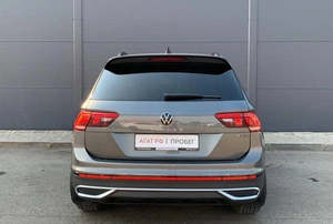 Внедорожник Volkswagen Tiguan 2021 года, 3325000 рублей, Солонцы