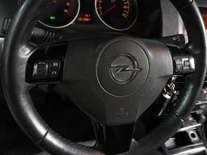 Универсал Opel Astra 2010 года, 699000 рублей, Воронеж