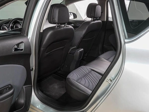 Хетчбэк Opel Astra 2014 года, 1049000 рублей, Воронеж