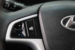 Седан Hyundai Solaris 2012 года, 869000 рублей, Омск