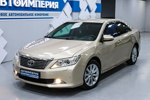 Седан Toyota Camry 2012 года, 1778000 рублей, Солонцы