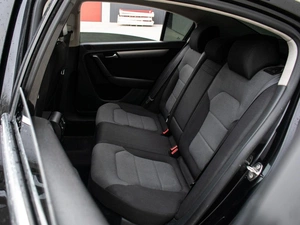 Седан Volkswagen Passat 2011 года, 1065000 рублей, Краснодар