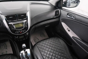 Седан Hyundai Solaris 2011 года, 849000 рублей, Красноярск