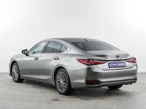 Седан Lexus ES 2019 года, 3689050 рублей, Москва