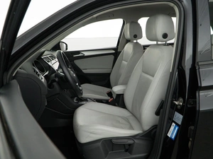 Внедорожник Volkswagen Tiguan 2019 года, 2632444 рублей, Москва