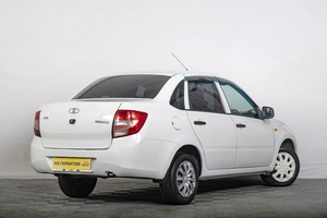 Седан ВАЗ (LADA) Granta 2015 года, 449000 рублей, Томск