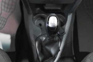 Хетчбэк Renault Sandero Stepway 2018 года, 1369000 рублей, Новокузнецк