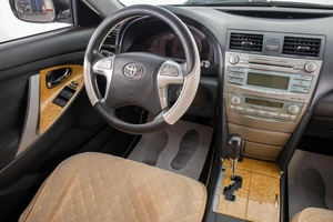 Седан Toyota Camry 2007 года, 1249000 рублей, Барнаул