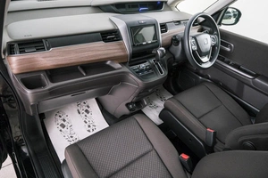 Минивэн Honda Freed 2020 года, 1459000 рублей, Красноярск
