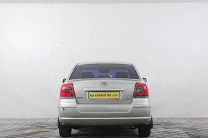 Седан Toyota Avensis 2003 года, 599000 рублей, Кемерово