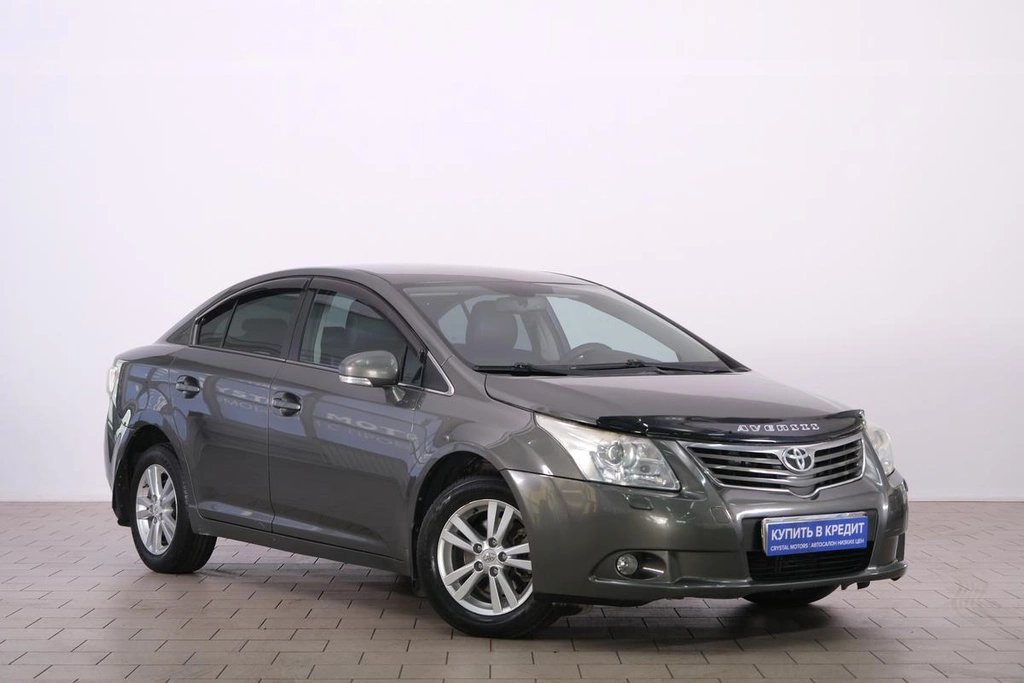 Седан Toyota Avensis 2009 года, 949000 рублей, Омск