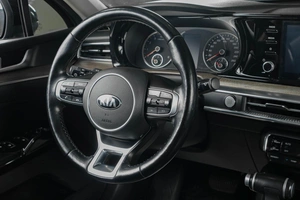 Седан Kia K5 2020 года, 2349000 рублей, Тюмень