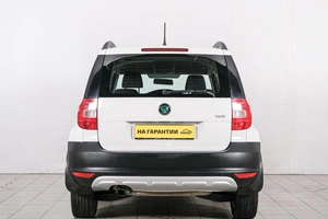 Внедорожник Skoda Yeti 2012 года, 769000 рублей, Красноярск