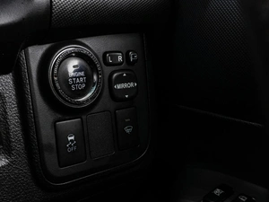 Минивэн Toyota Wish 2011 года, 1049000 рублей, Тюмень