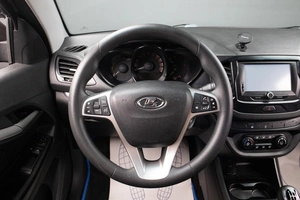 Седан ВАЗ (LADA) Vesta 2018 года, 899000 рублей, Оренбург