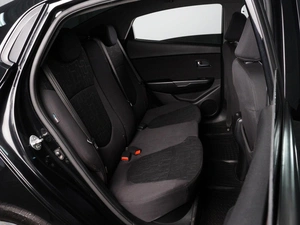 Седан Kia Rio 2014 года, 1025000 рублей, Красный Пахарь